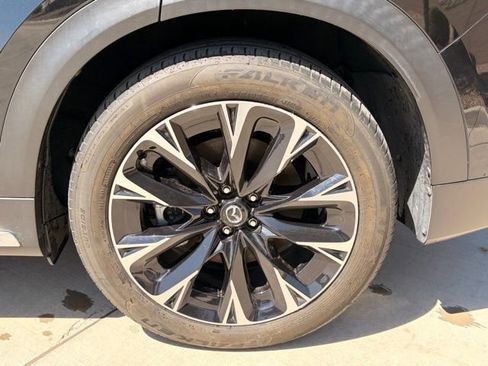 Used 2024 MAZDA CX-90 Plug-In Hybrid w/ Premium Pkg AWD/4WD image 8