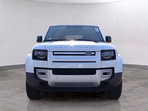 New 2025 Land Rover Defender 110 S image 2