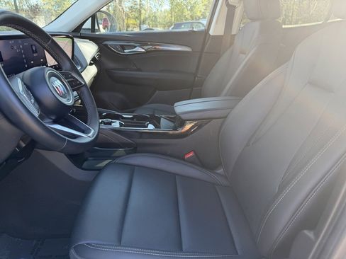 Used 2025 Buick Envision Preferred image 19