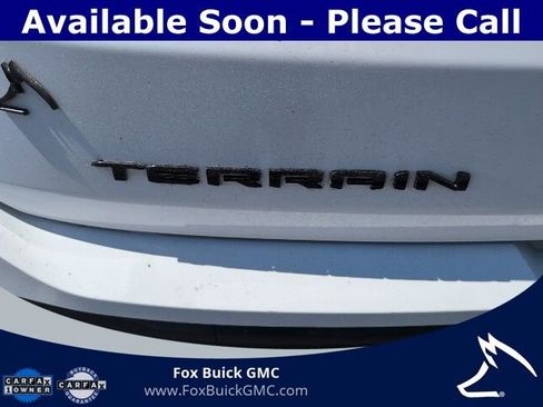 Used 2023 GMC Terrain SLE w/ Driver Convenience Package FWD image 5