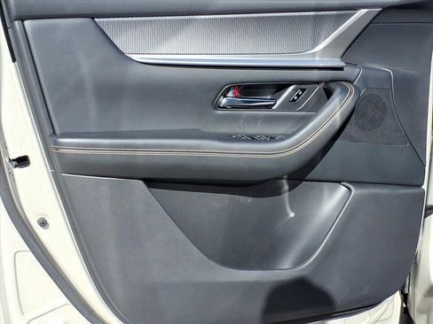 New 2025 MAZDA CX-90 Plug-In Hybrid w/ Premium Plus image 19