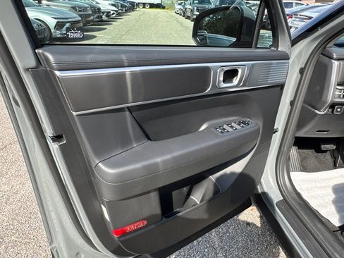 New 2026 Hyundai Santa Fe SE FWD image 11