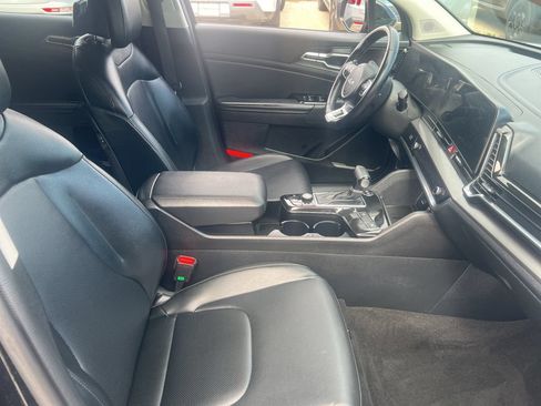 Certified 2023 Kia Sportage EX FWD image 19