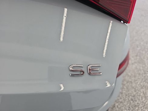 New 2027 Volkswagen Jetta SE FWD image 12