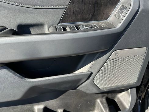 Used 2023 Ford F250 Lariat w/ Lariat Ultimate Package image 18