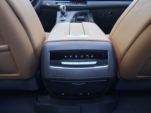 Certified 2023 Cadillac Escalade ESV Premium Luxury image 15