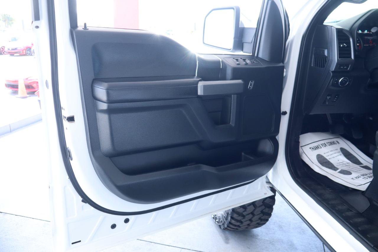 Used 2019 Ford F150 XLT w/ Equipment Group 302A Luxury AWD/4WD image 12