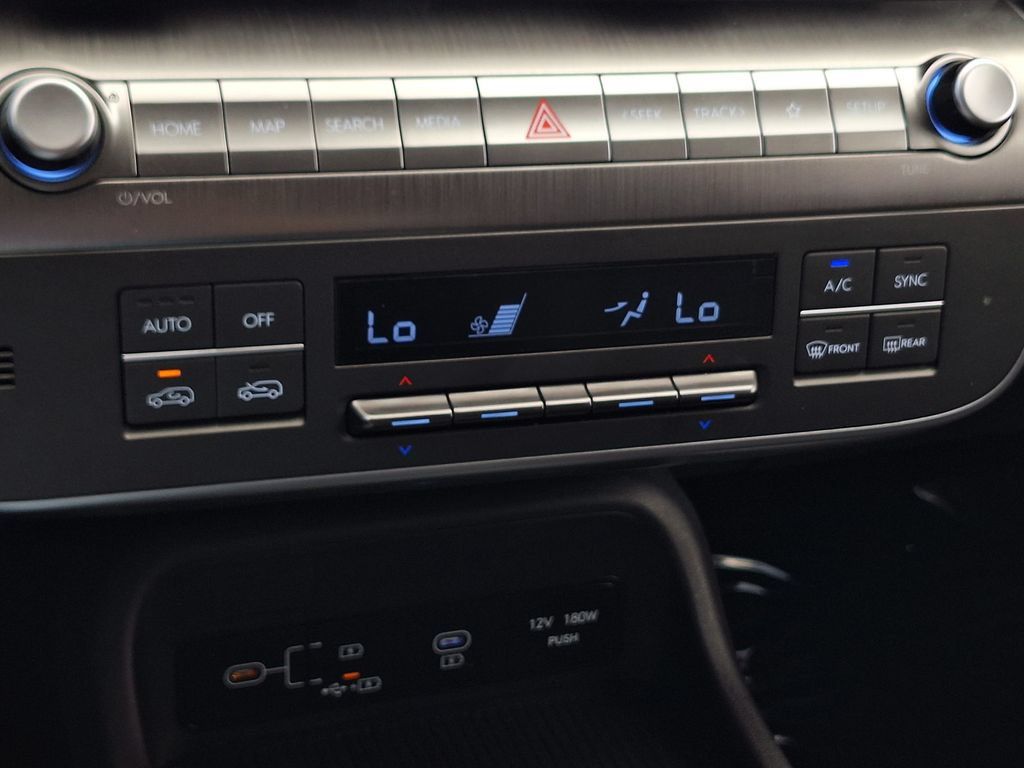 Certified 2025 Hyundai Kona SEL AWD/4WD image 22