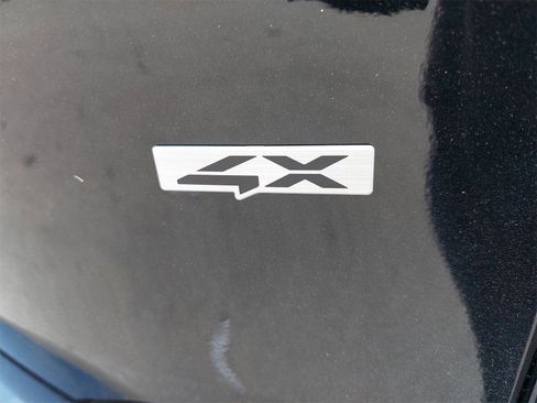 Certified 2025 Kia Seltos SX w/ SX Sunroof Package image 42