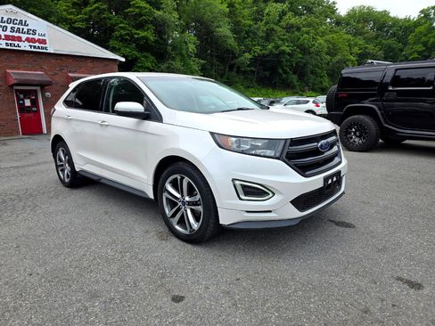 Used 2018 Ford Edge Sport image 3