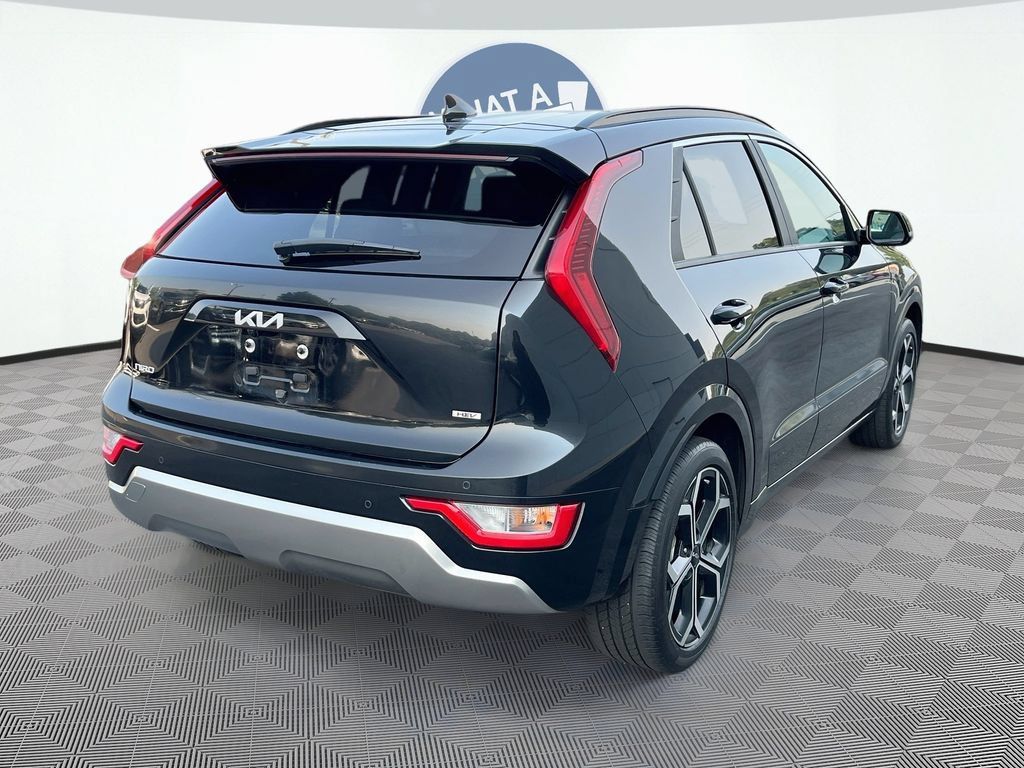 Certified 2024 Kia Niro EX Touring FWD image 6
