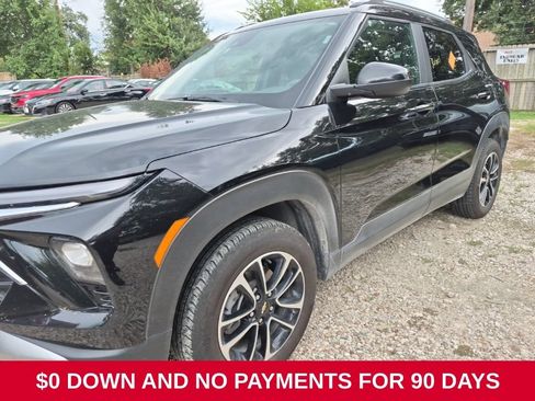 Used 2025 Chevrolet TrailBlazer LT AWD/4WD image 1