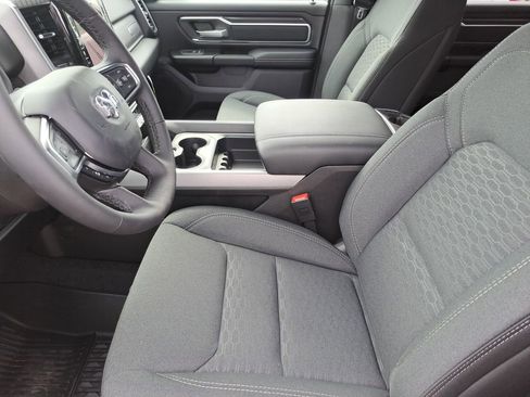 New 2026 RAM 1500 4x4 Crew Cab image 19