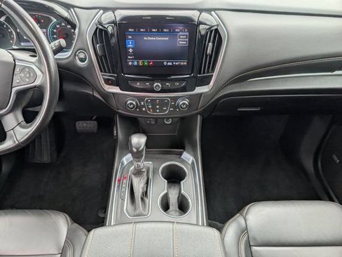 Used 2021 Chevrolet Traverse RS w/ LPO, Floor Liner Package AWD/4WD image 7