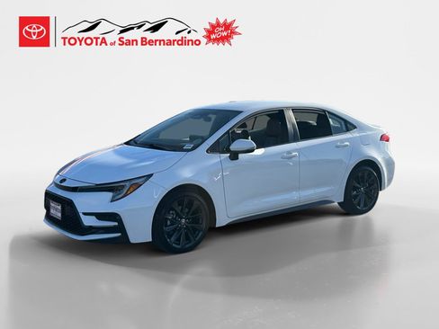 Certified 2026 Toyota Corolla SE FWD image 1