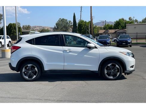 Used 2018 Honda HR-V EX-L image 8