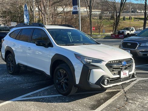 Certified 2023 Subaru Outback Onyx Edition image 3
