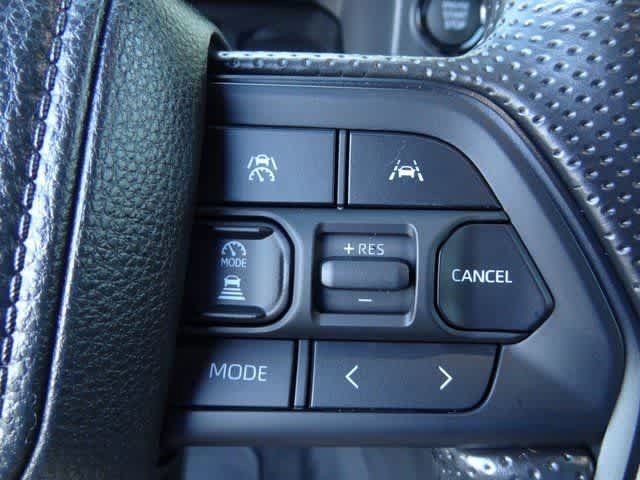 Used 2025 Toyota Tacoma SR5 AWD/4WD image 14