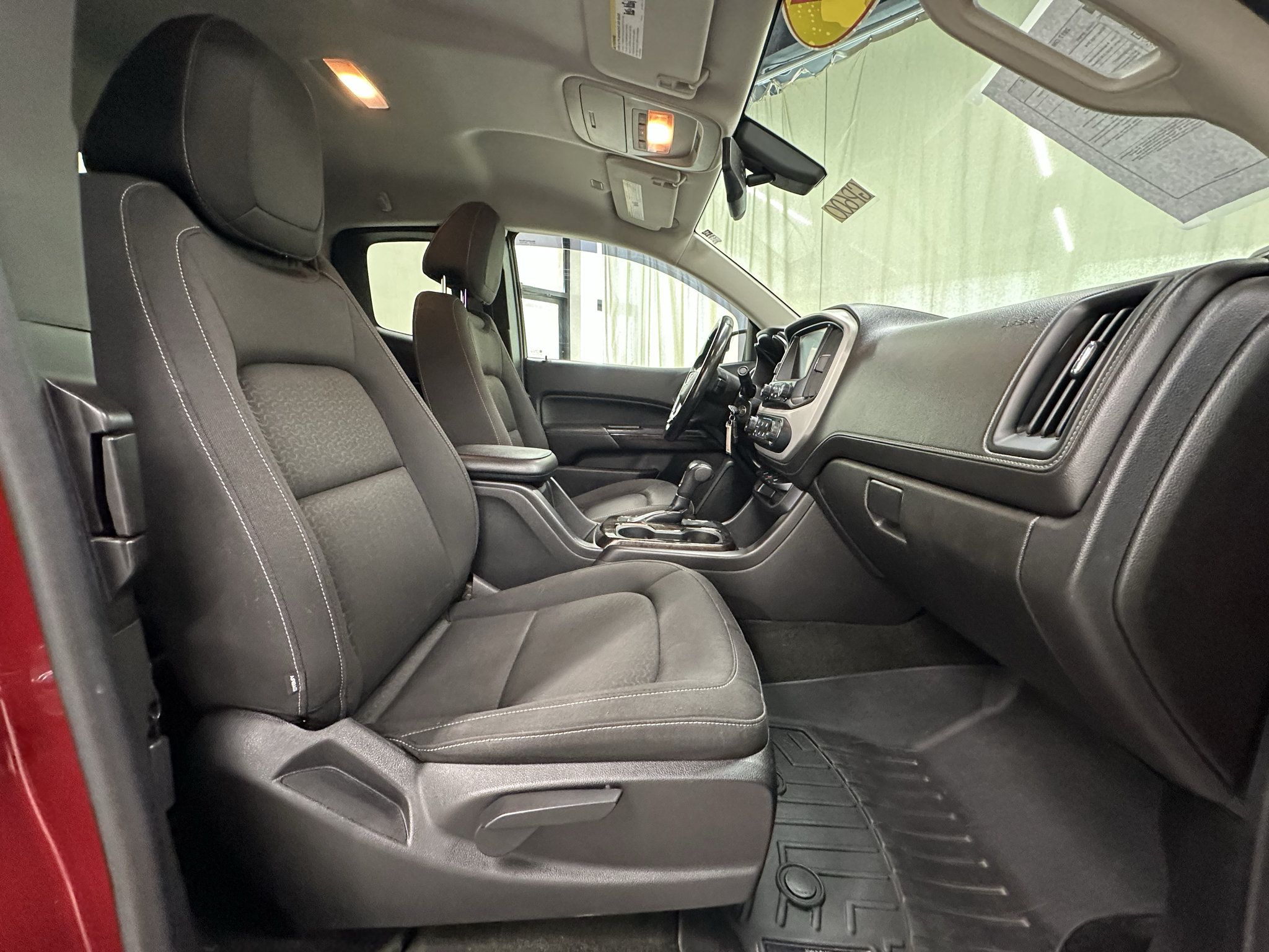 Used 2017 GMC Canyon SLE w/ SLE Convenience Package RWD image 20