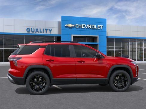 New 2027 Chevrolet Equinox LT FWD image 5