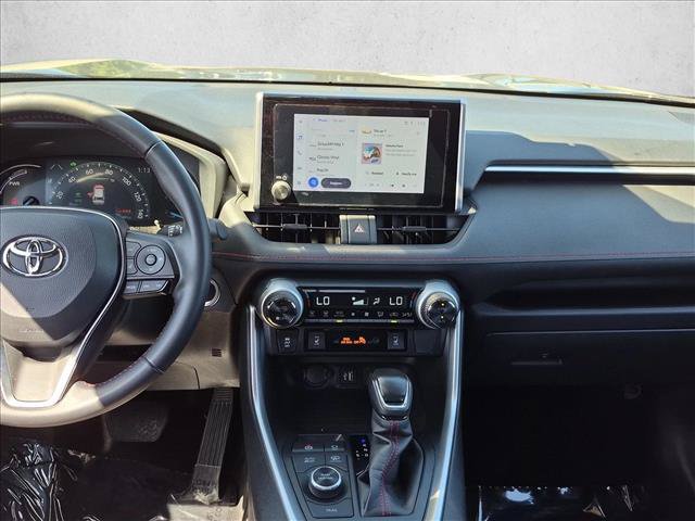 Used 2025 Toyota RAV4 SE AWD/4WD image 15