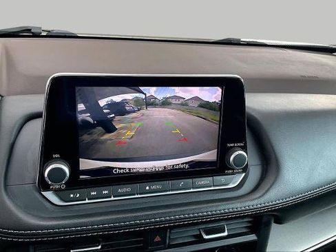 Certified 2023 Nissan Rogue SV FWD image 26