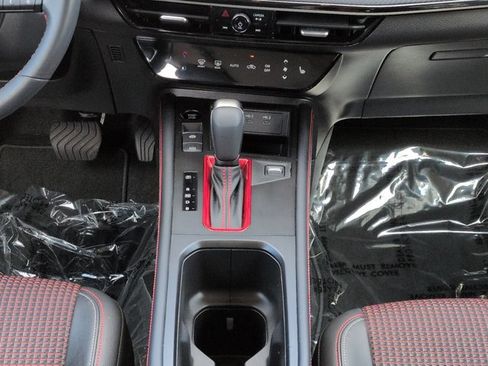 Certified 2025 Nissan Kicks SR w/ SR Premium Package FWD image 19