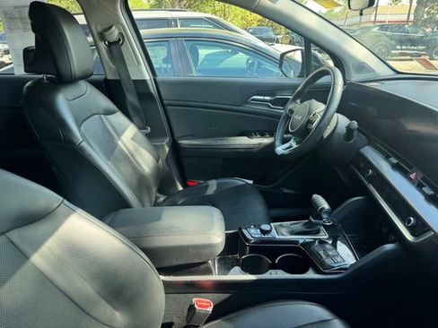 Certified 2023 Kia Sportage SX image 8
