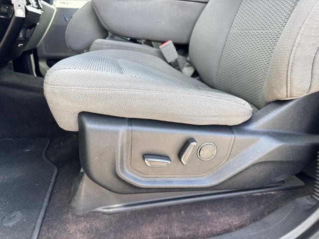 Used 2018 Ford F150 XLT w/ Equipment Group 302A Luxury AWD/4WD image 20