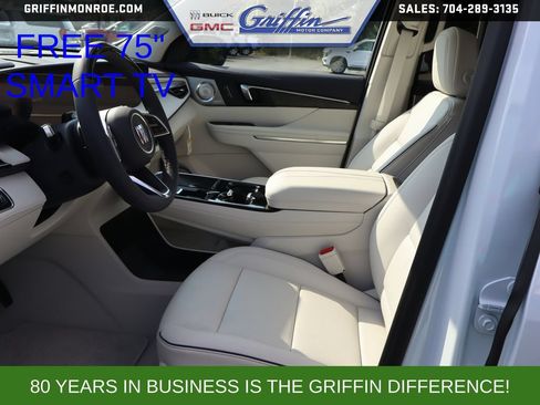 New 2027 Buick Enclave Avenir w/ LPO, Illumination Package FWD image 10