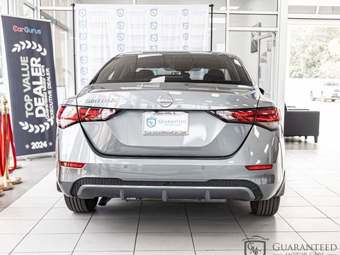 Used 2025 Nissan Sentra S FWD image 14