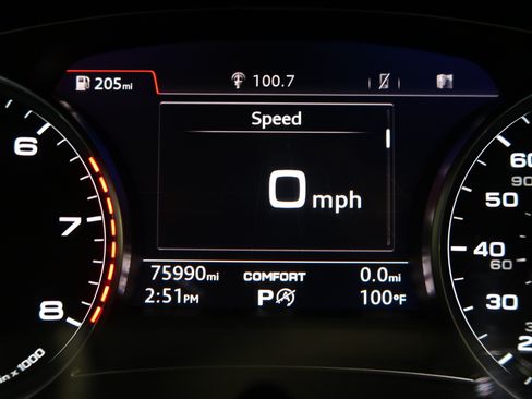 Used 2017 Audi Q7 3.0T Premium AWD/4WD image 27