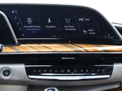 Used 2022 Cadillac Escalade ESV Premium Luxury Platinum RWD image 17