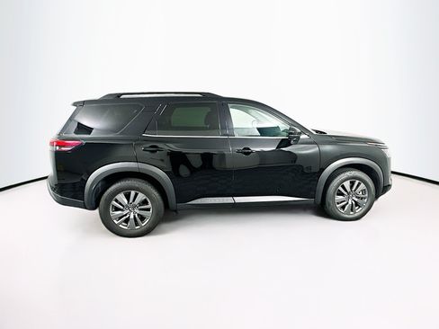 Used 2025 Nissan Pathfinder SV AWD/4WD image 10