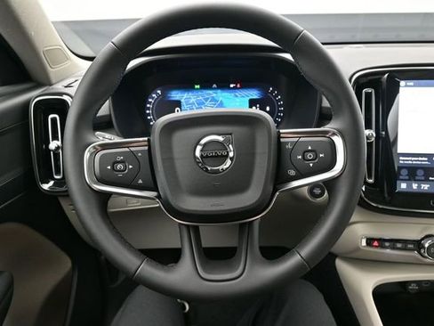 New 2026 Volvo XC40 B5 Plus w/ Protection Package Premier AWD/4WD image 24