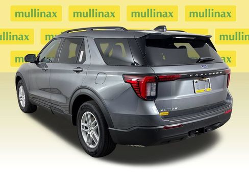 New 2026 Ford Explorer Active RWD image 10