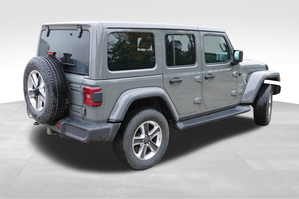 Used 2020 Jeep Wrangler Unlimited Sahara AWD/4WD image 3
