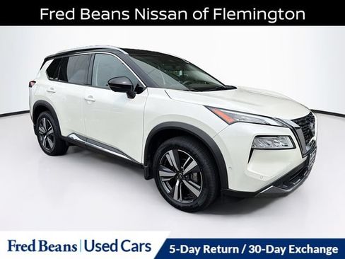 Certified 2023 Nissan Rogue SL w/ SL Premium Package AWD/4WD image 1