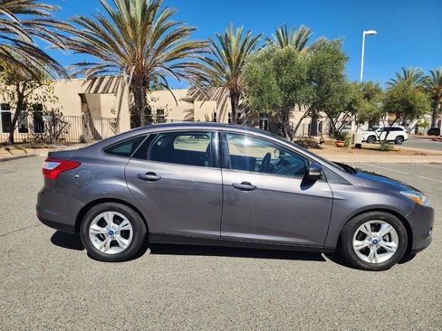 Used 2013 Ford Focus SE image 5