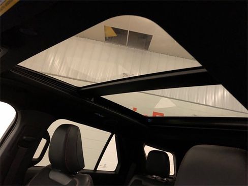 Used 2025 Ford Explorer ST w/ Sun And Sound Package image 27