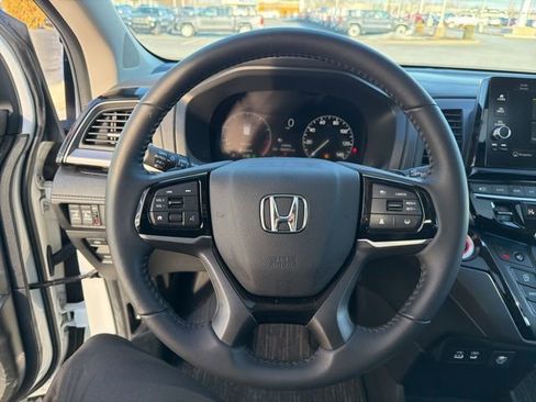 Used 2025 Honda Odyssey Touring image 22