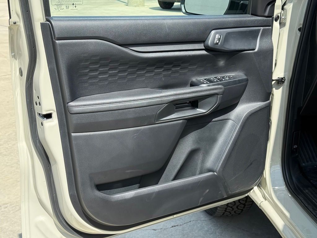 New 2026 Ford Ranger XLT w/ Black Appearance Package RWD image 14