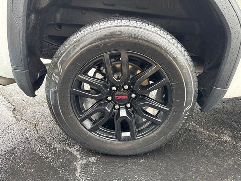 Used 2024 GMC Sierra 1500 Elevation AWD/4WD image 47