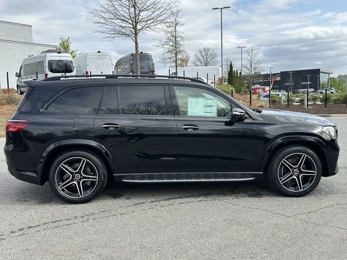 New 2026 Mercedes-Benz GLS 450 4MATIC image 9