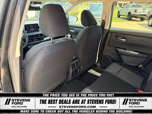Used 2025 Nissan Rogue SV AWD/4WD image 32