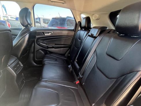 Used 2016 Ford Edge Titanium w/ Technology Package image 19
