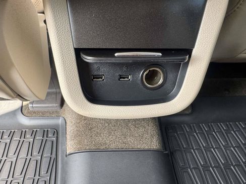 Used 2017 Lincoln MKX Select w/ Select Plus Package FWD image 20