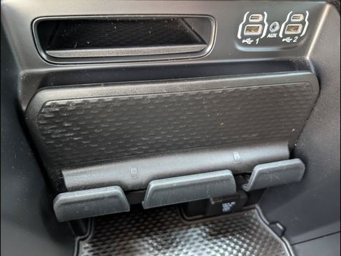 Used 2023 RAM 1500 Big Horn AWD/4WD image 15
