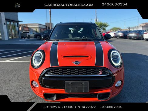Used 2019 MINI Cooper S w/ Premium Package image 8