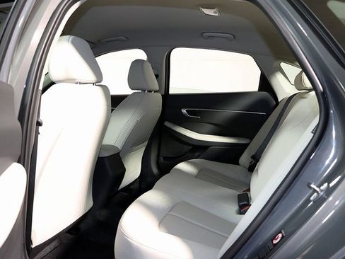 Used 2023 Hyundai Sonata SEL image 14